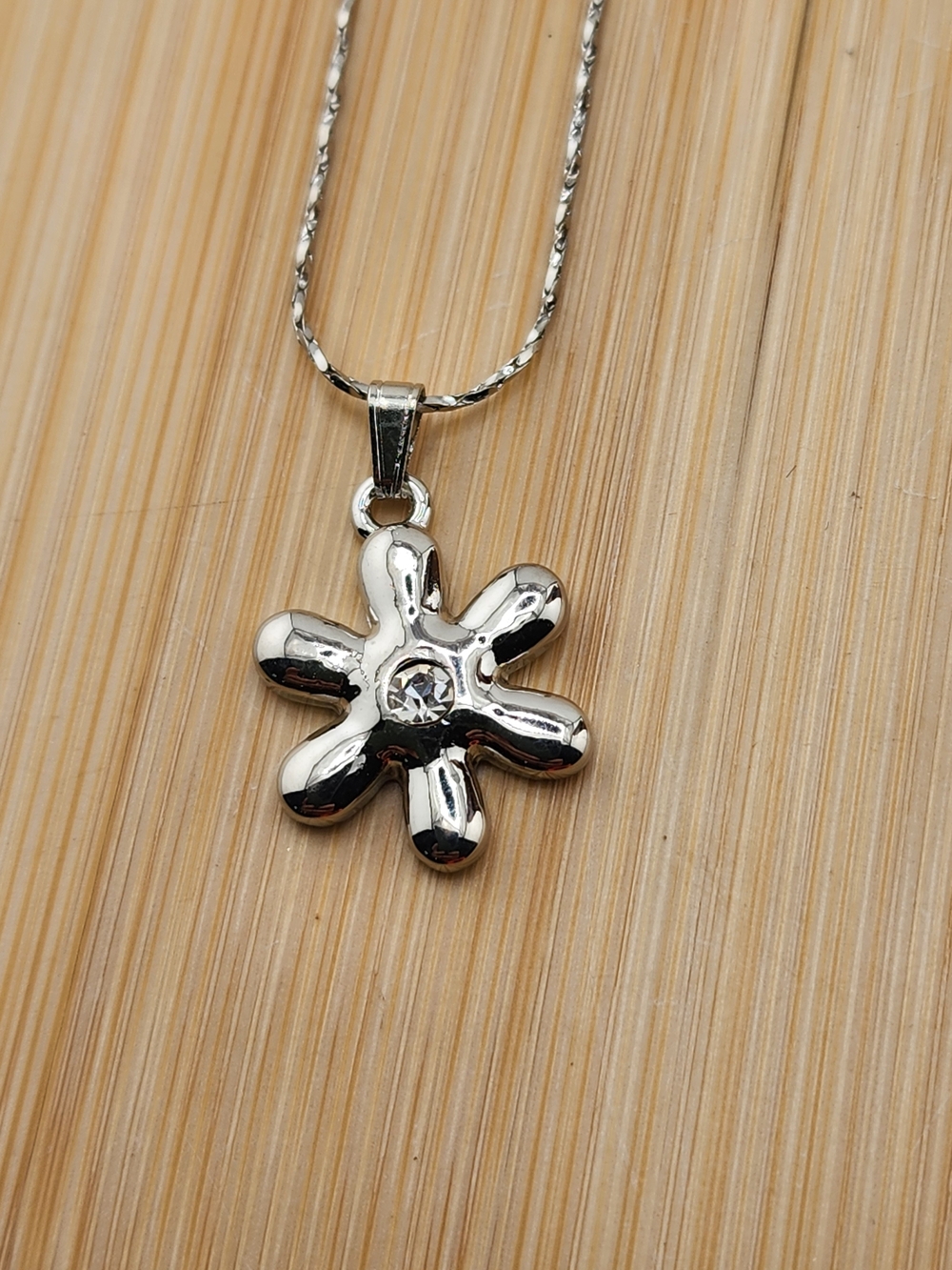 18in Silver Tone Floral Crystal Pendant Necklace 18KRGP - Women Jewelry 0672